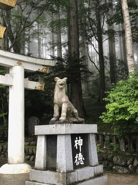 三峯神社の狼